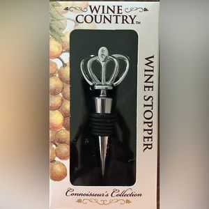 Crown shaped wine stopper